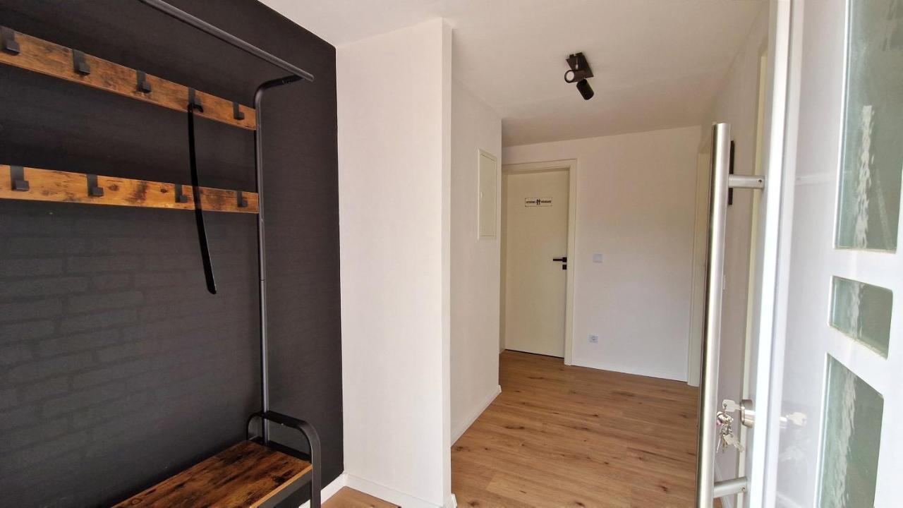 Ferienhaus Seeoase Mit Kamin - Badestelle Fußläufig *